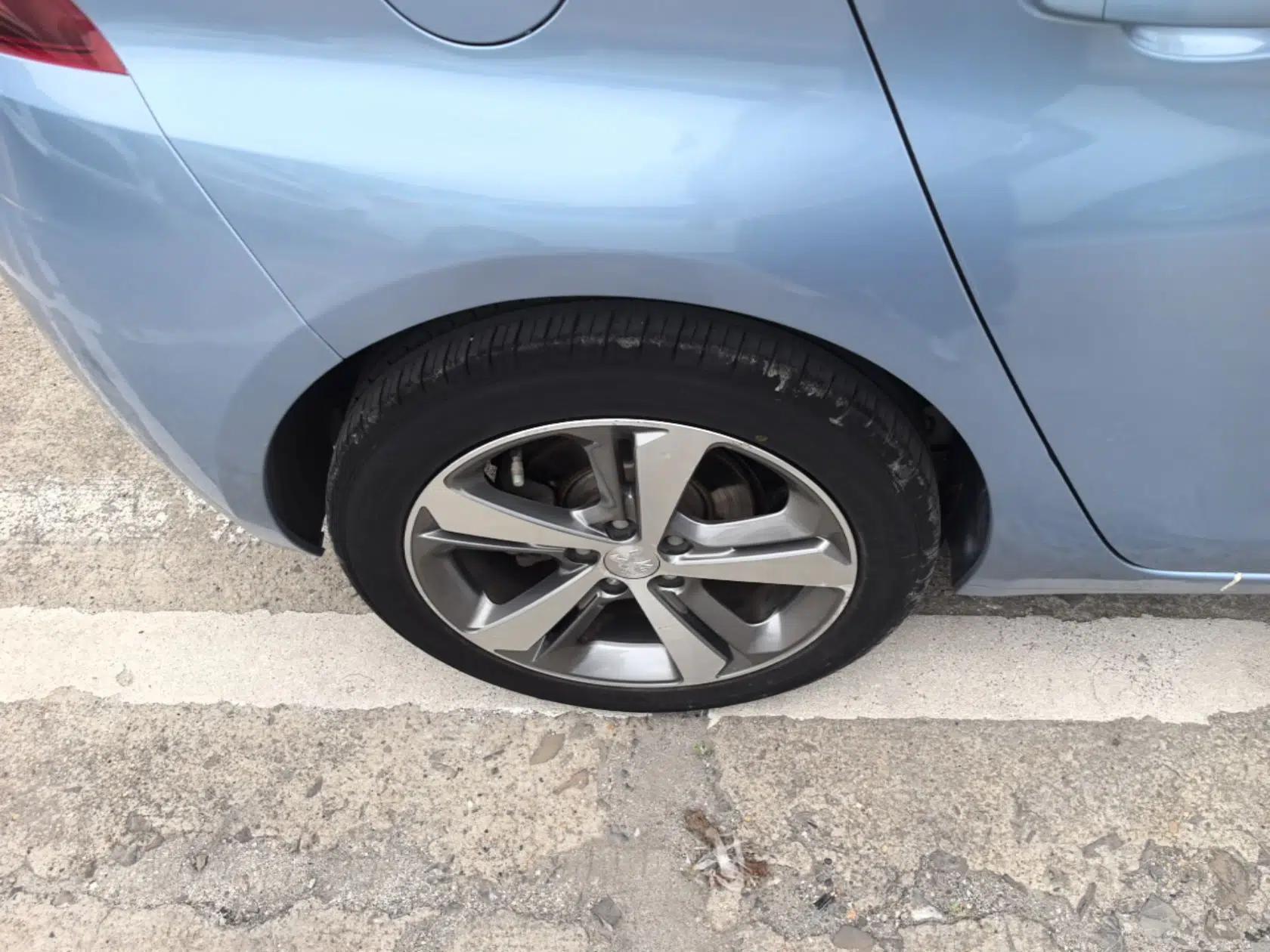 Peugeot 308S 2015 1.6T Automatic Jingchi Edition — миниатюра 10