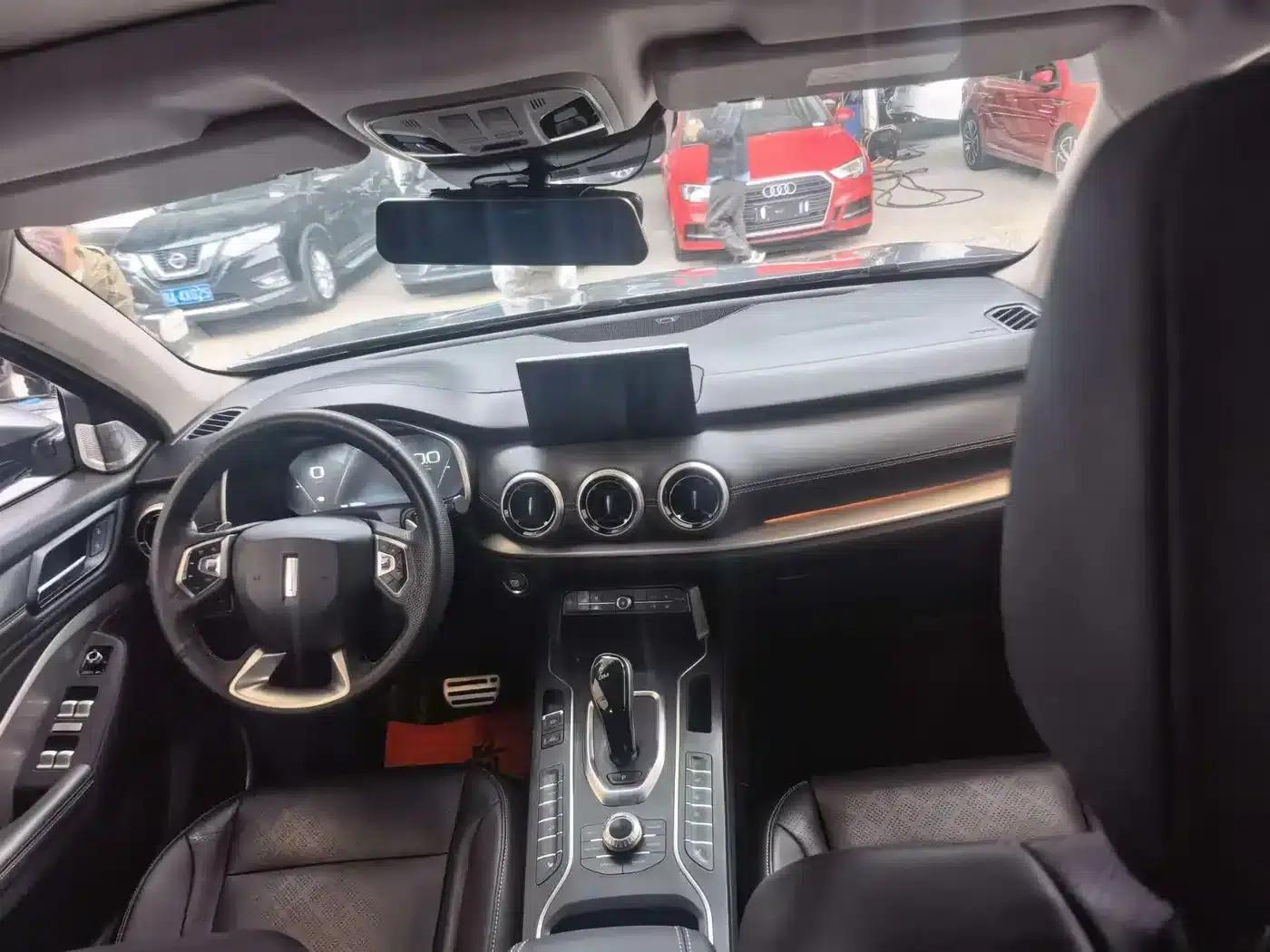 Wey VV6 2018 2.0T 2WD Super Luxury Edition (National V Emission Standard) — миниатюра 7