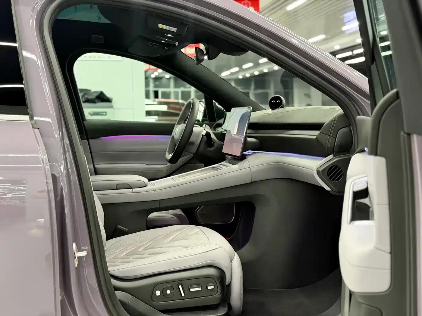 NIO EC6 2025 model 75kWh — миниатюра 9