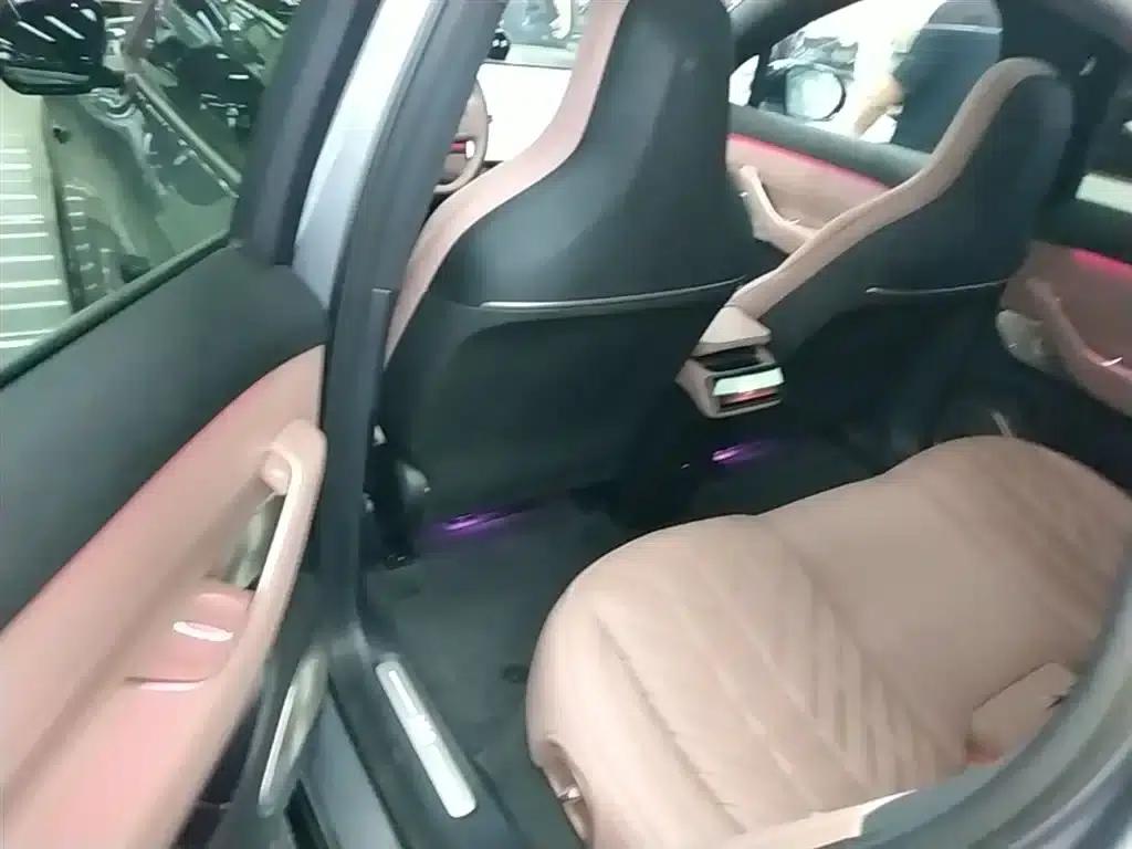 NIO EC6 2025 model 75kWh — миниатюра 17