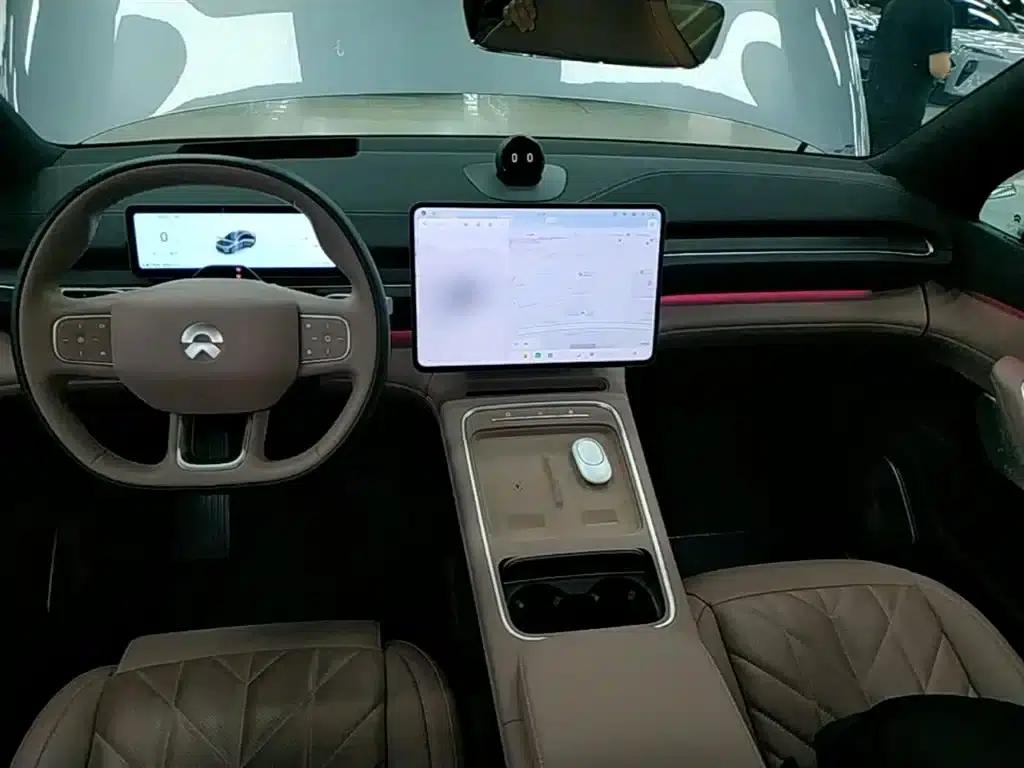 NIO EC6 2025 model 75kWh — миниатюра 10