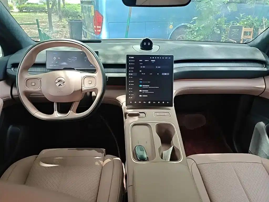 NIO EC6 2024 model 75kWh — миниатюра 10