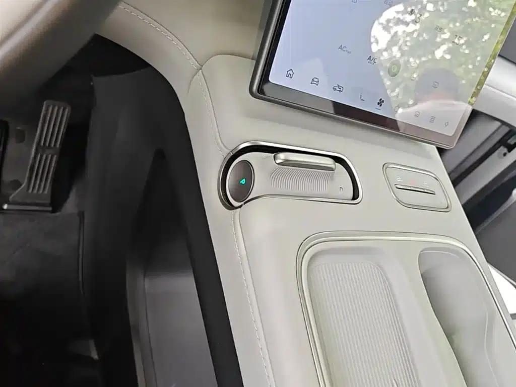 NIO EC6 2024 model 75kWh — миниатюра 14