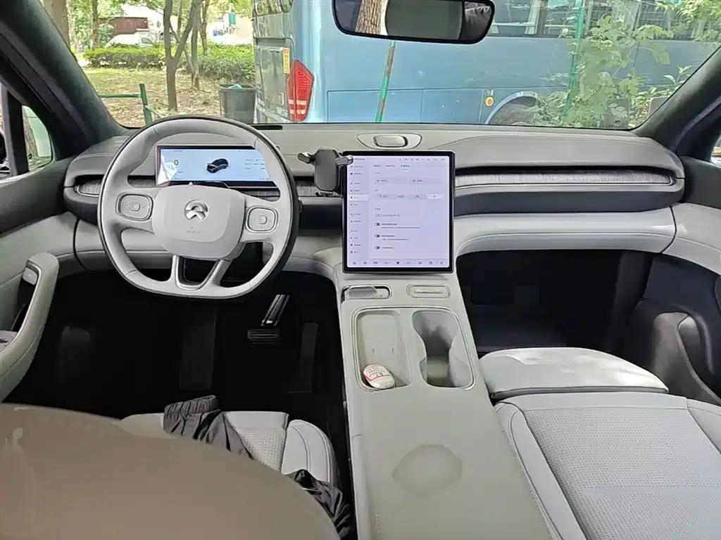 NIO EC6 2024 model 75kWh — миниатюра 10