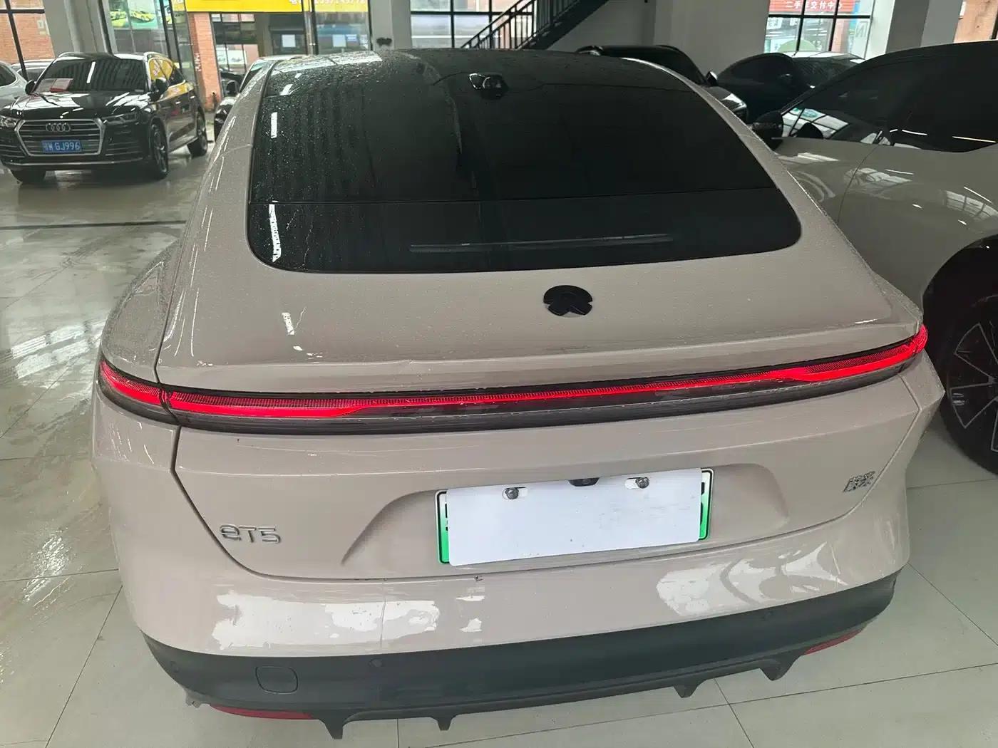 NIO ET5 2024 model 75kWh — миниатюра 8