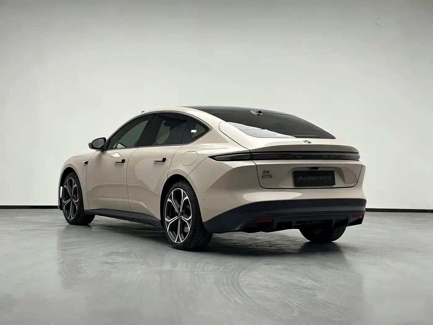 NIO ET5 2022 model 75kWh — миниатюра 3