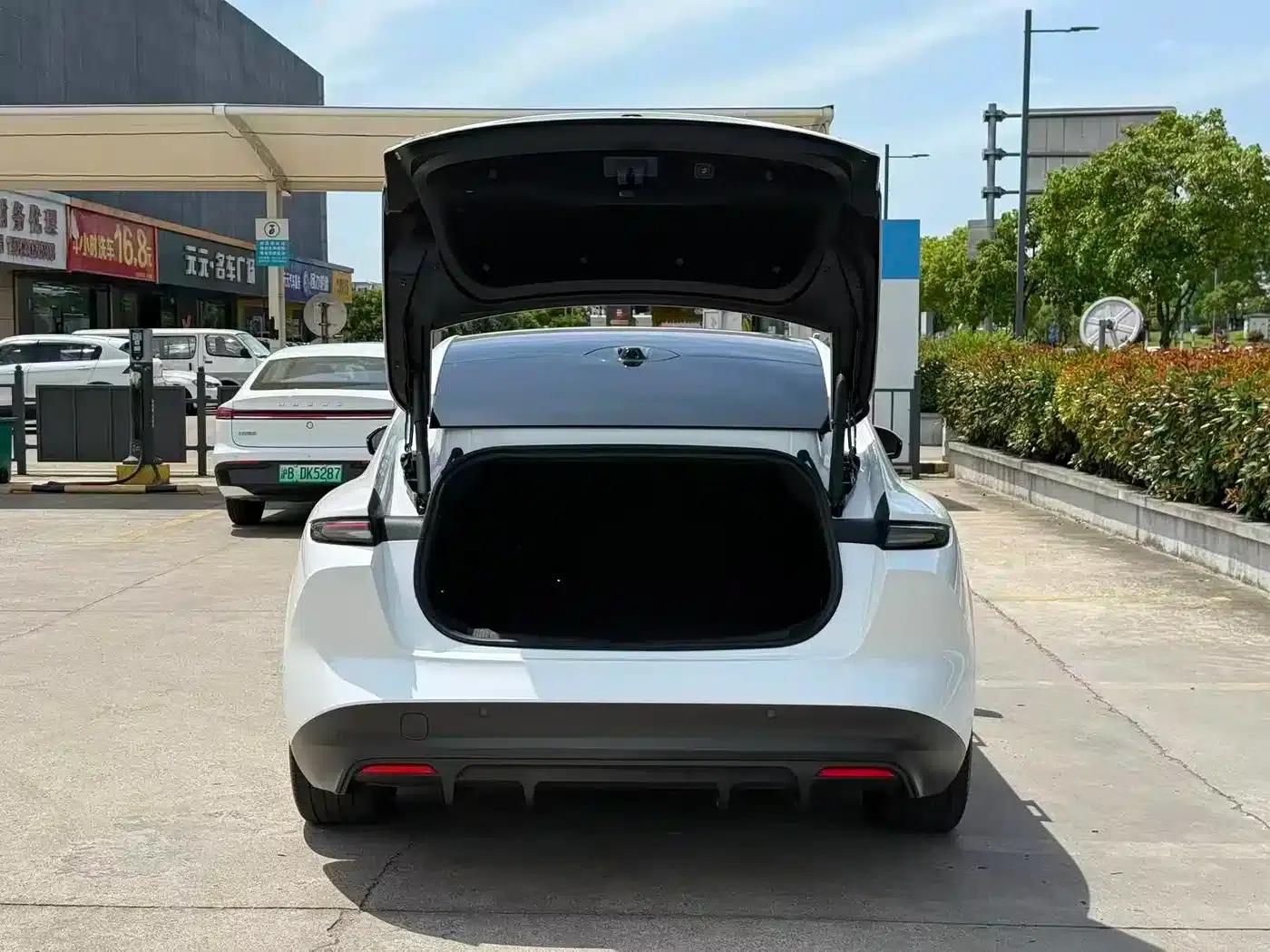 NIO ET5 2022 model 75kWh — миниатюра 16