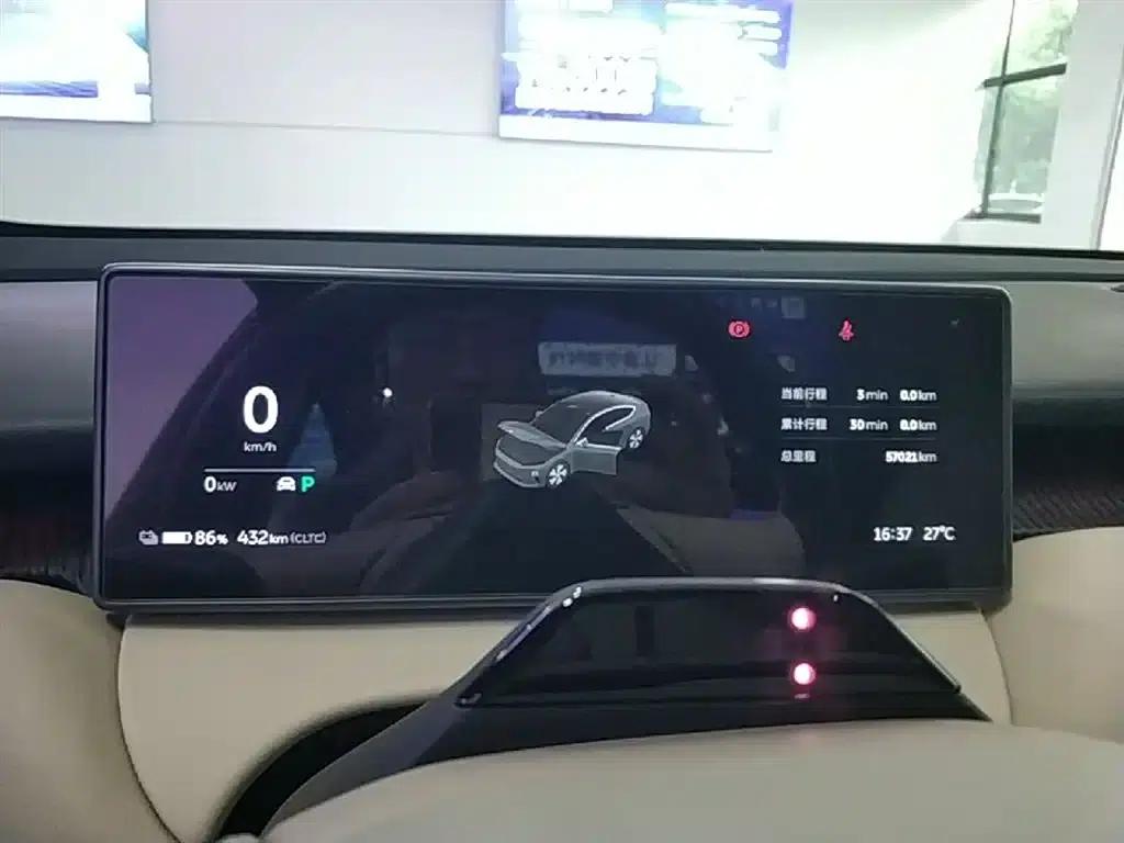 NIO ET5 2022 model 75kWh — миниатюра 12