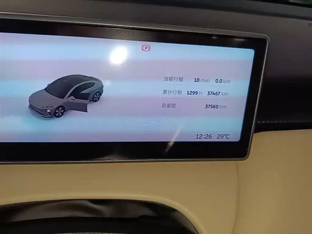 NIO ET5 2025 model 75kWh — миниатюра 12