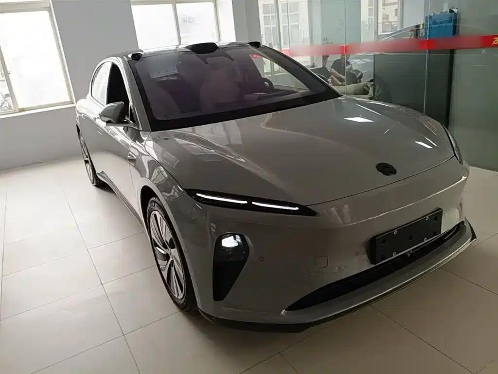 NIO ET5 2025 model 75kWh — миниатюра 4