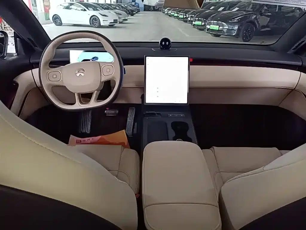 NIO ET5 2025 model 75kWh — миниатюра 10