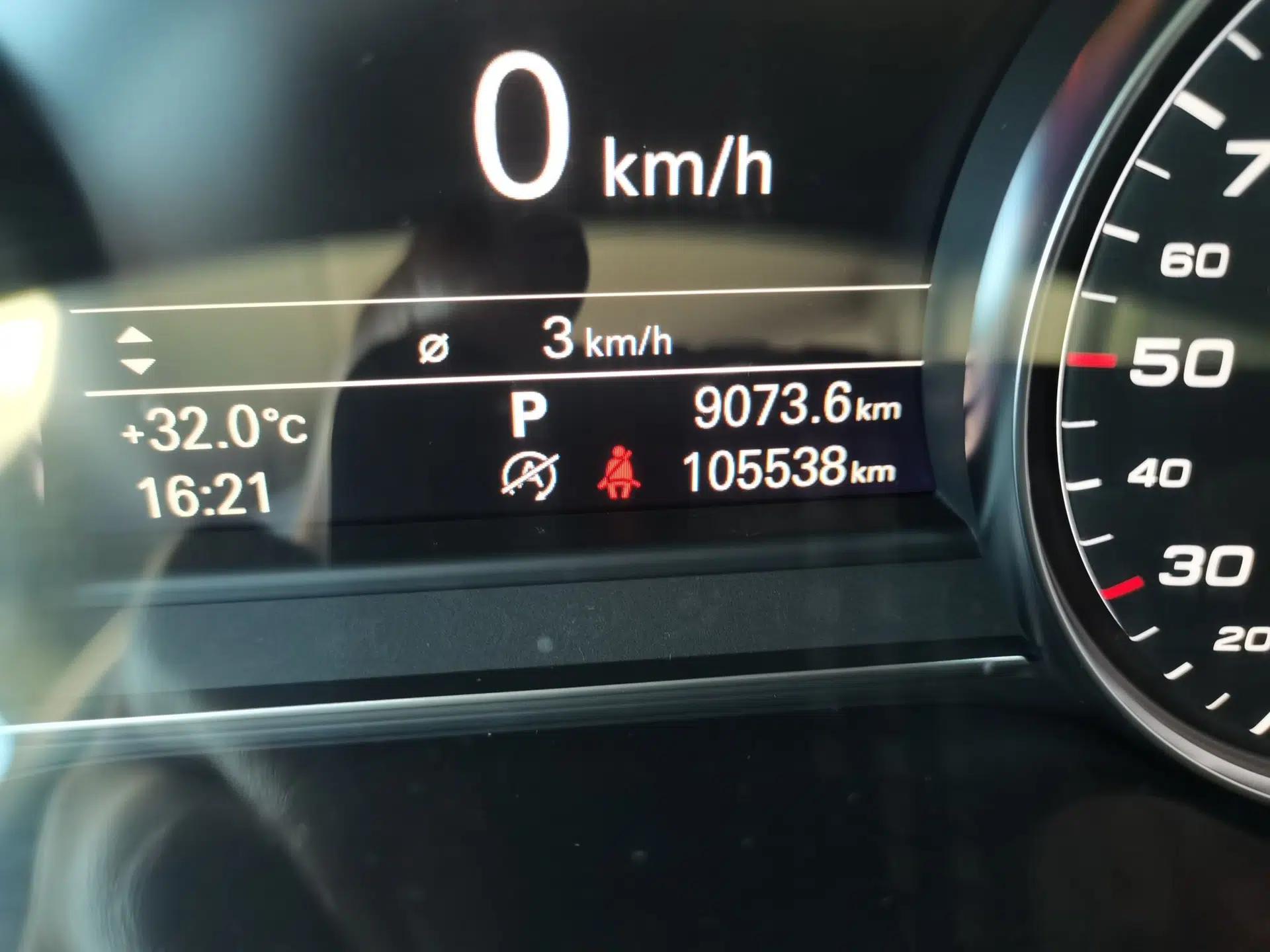 Audi A8 2014 A8L 45 TFSI quattro Comfort model — миниатюра 13