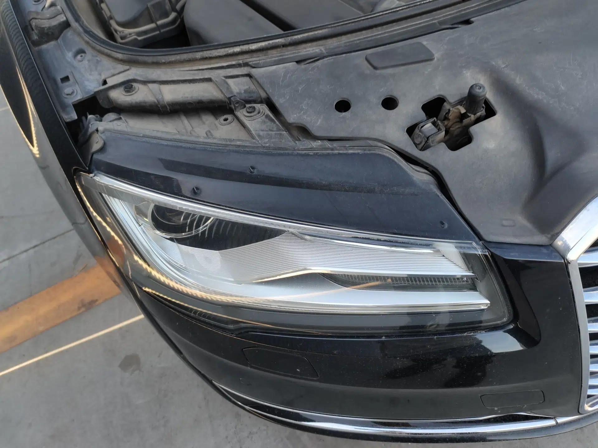 Audi A8 2014 A8L 45 TFSI quattro Comfort model — миниатюра 7