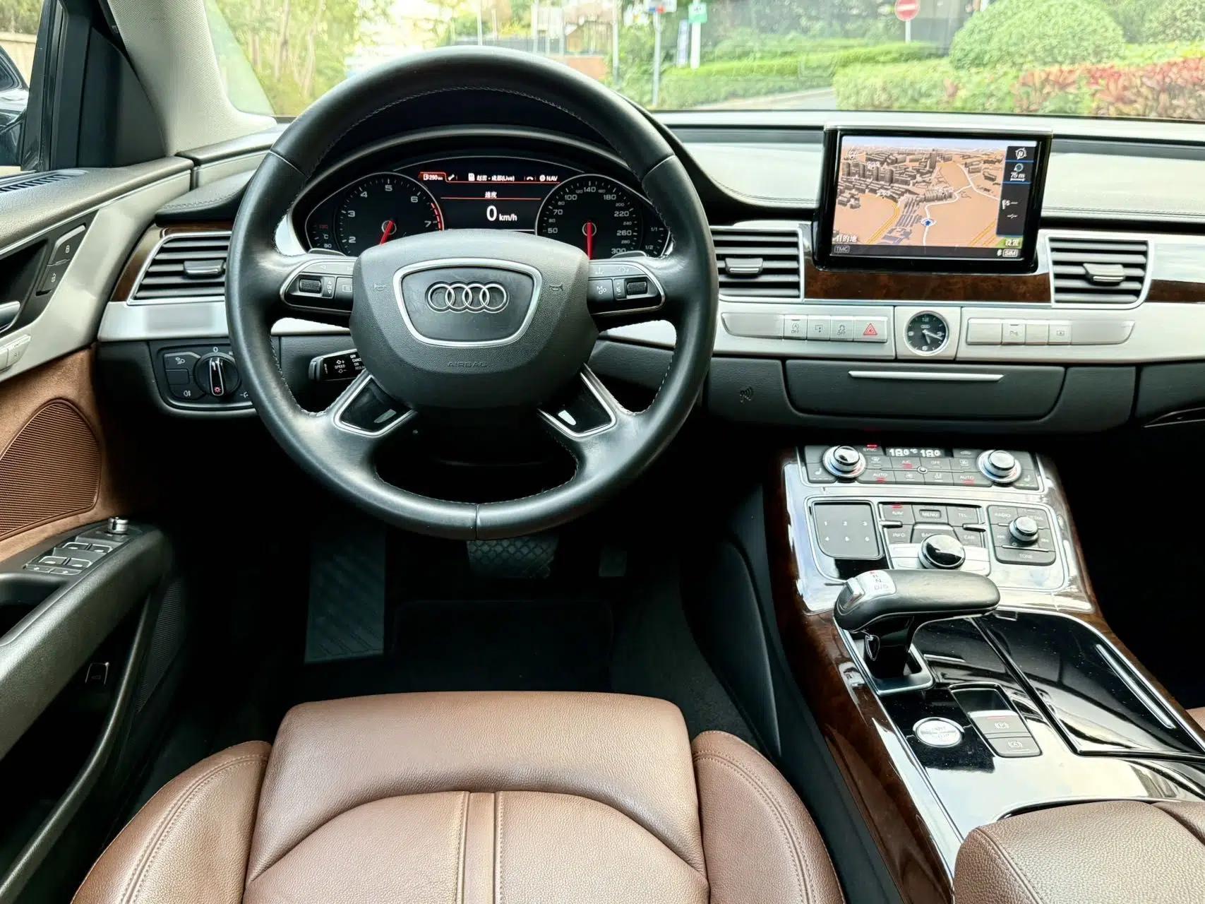 Audi A8 2014 A8L 45 TFSI quattro Comfort model — миниатюра 14