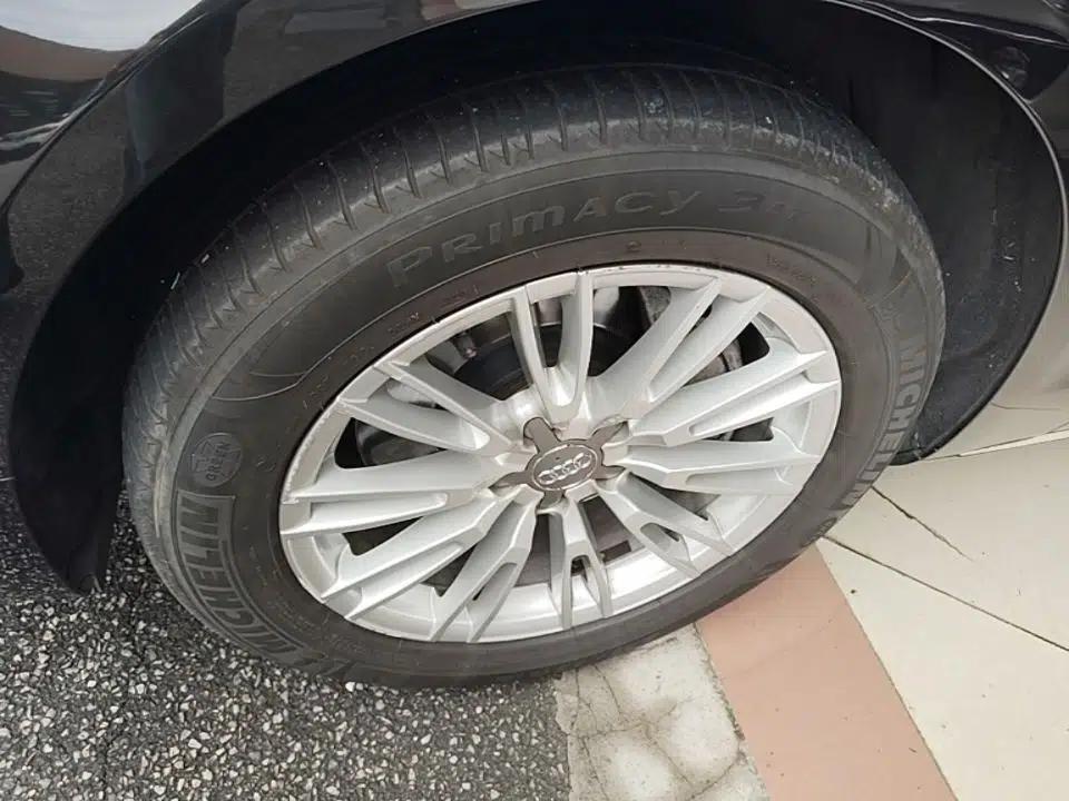 Audi A8 2014 A8L 45 TFSI quattro Comfort model — миниатюра 8