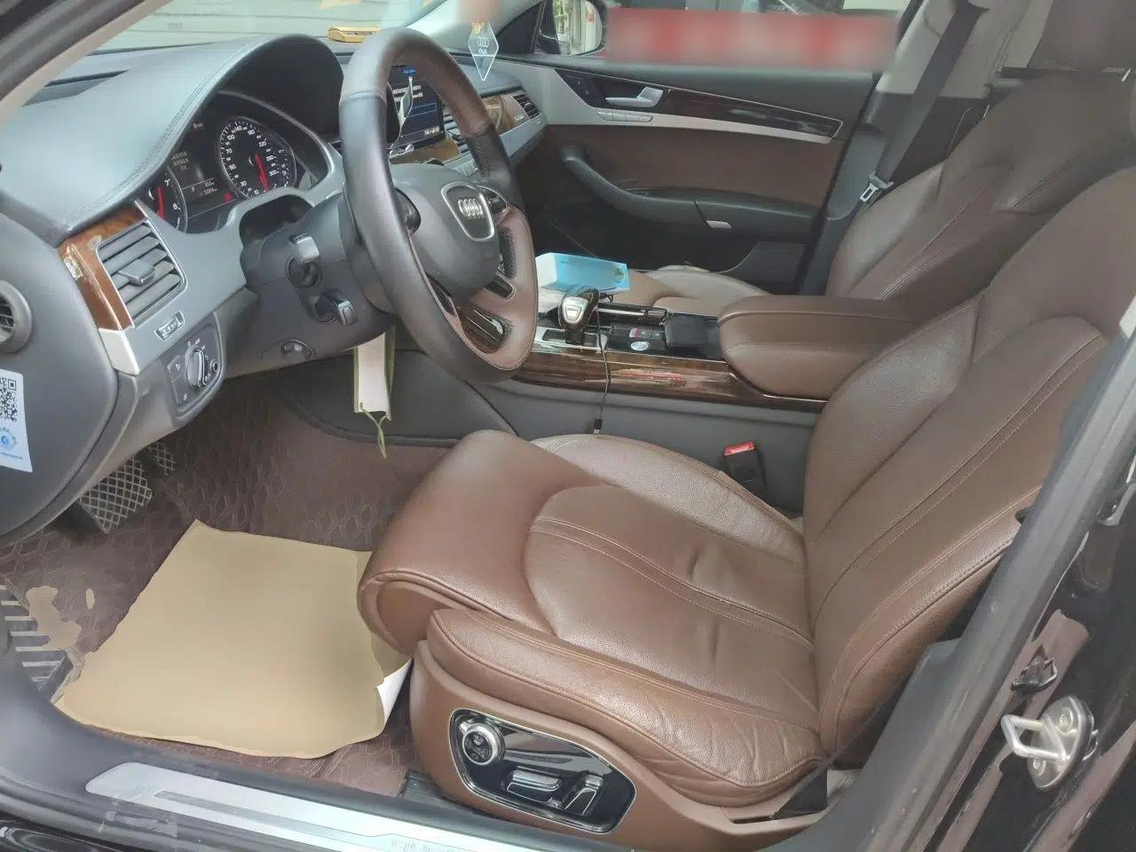 Audi A8 2014 A8L 45 TFSI quattro Comfort model — миниатюра 16