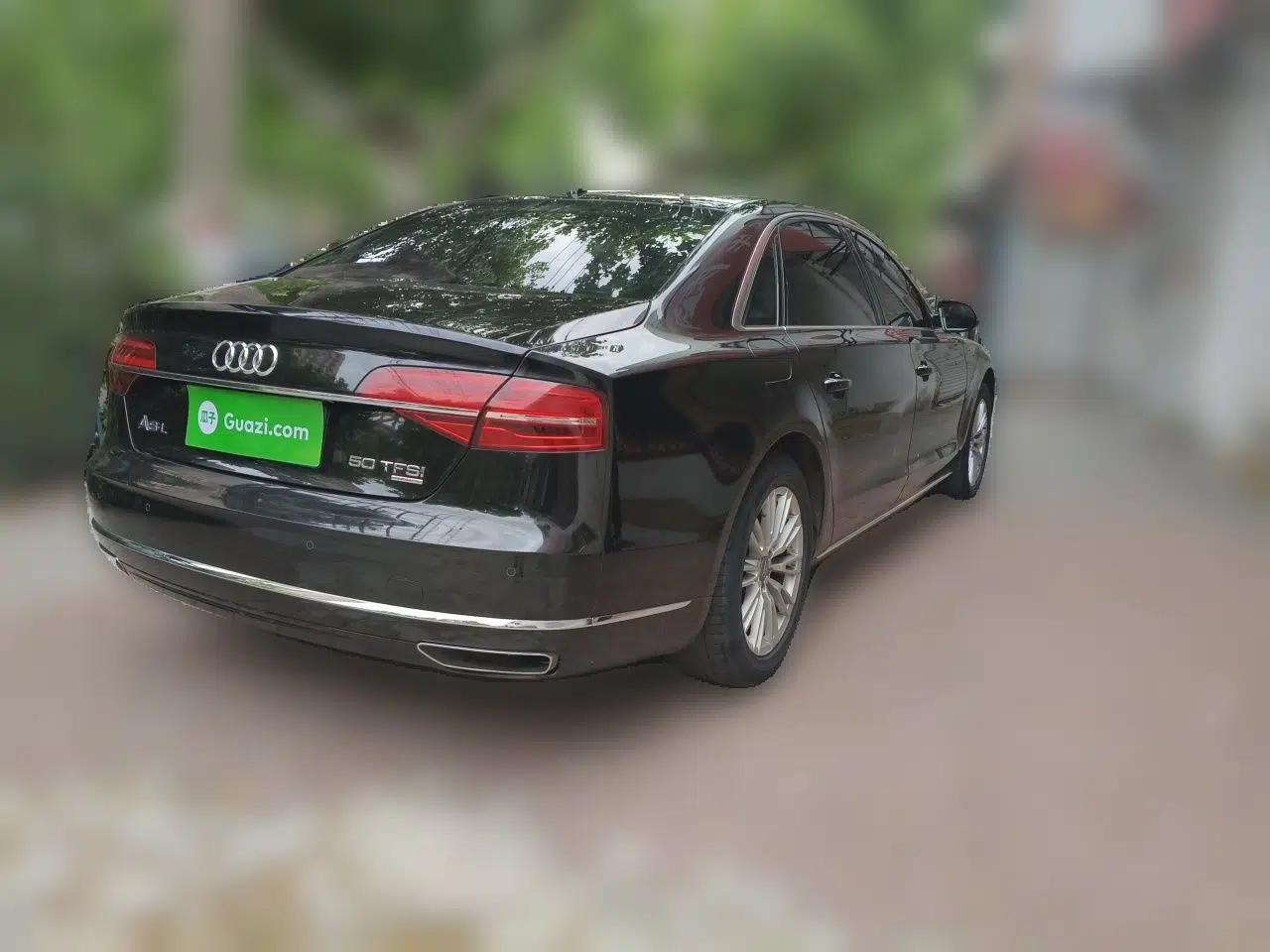 Audi A8 2014 A8L 45 TFSI quattro Comfort model — миниатюра 6
