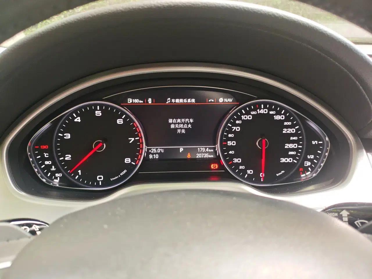 Audi A8 2014 A8L 45 TFSI quattro Comfort model — миниатюра 12