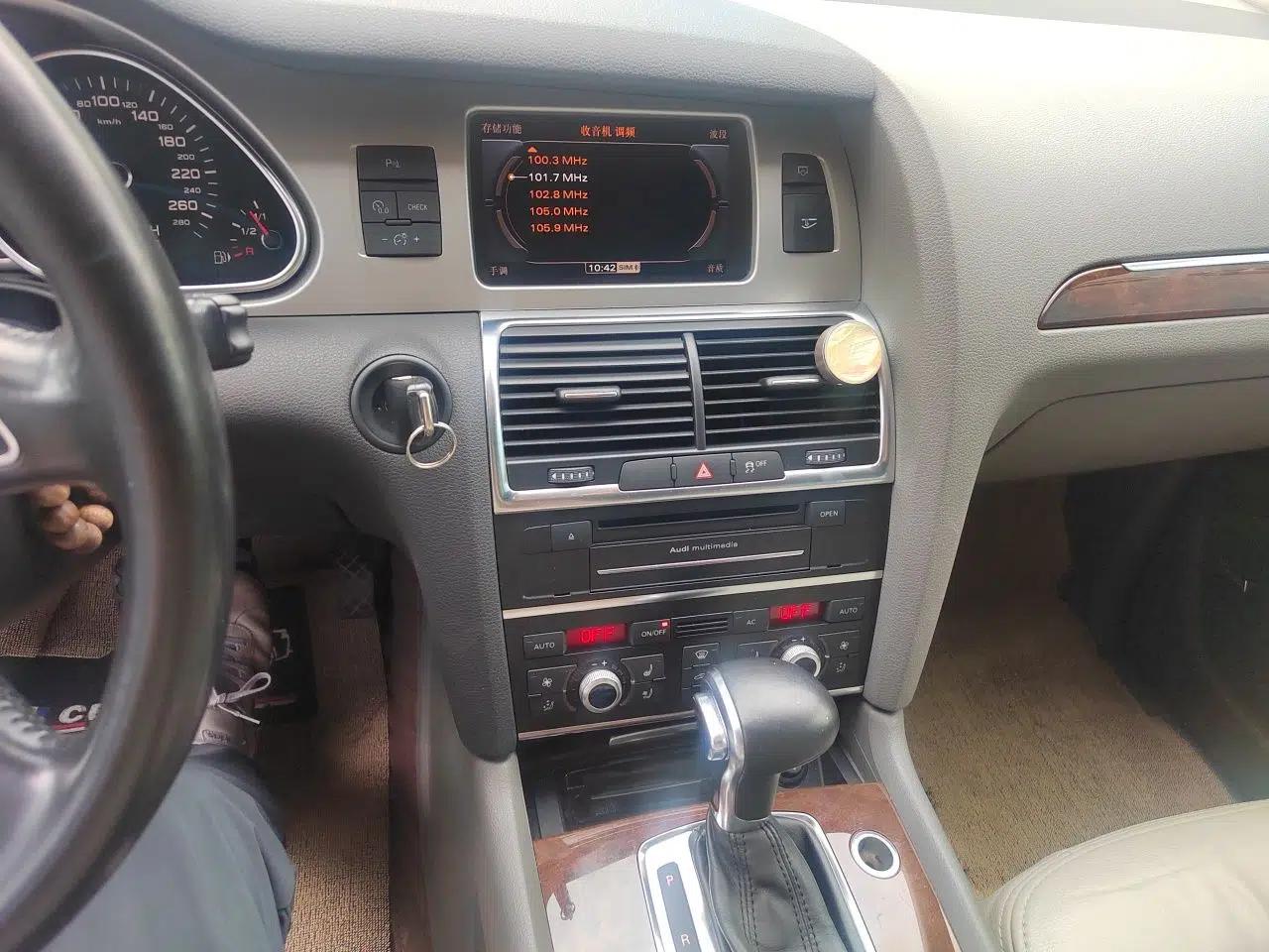 Audi Q7 2012 3.0 TFSI Technology Model (200kW) — миниатюра 14