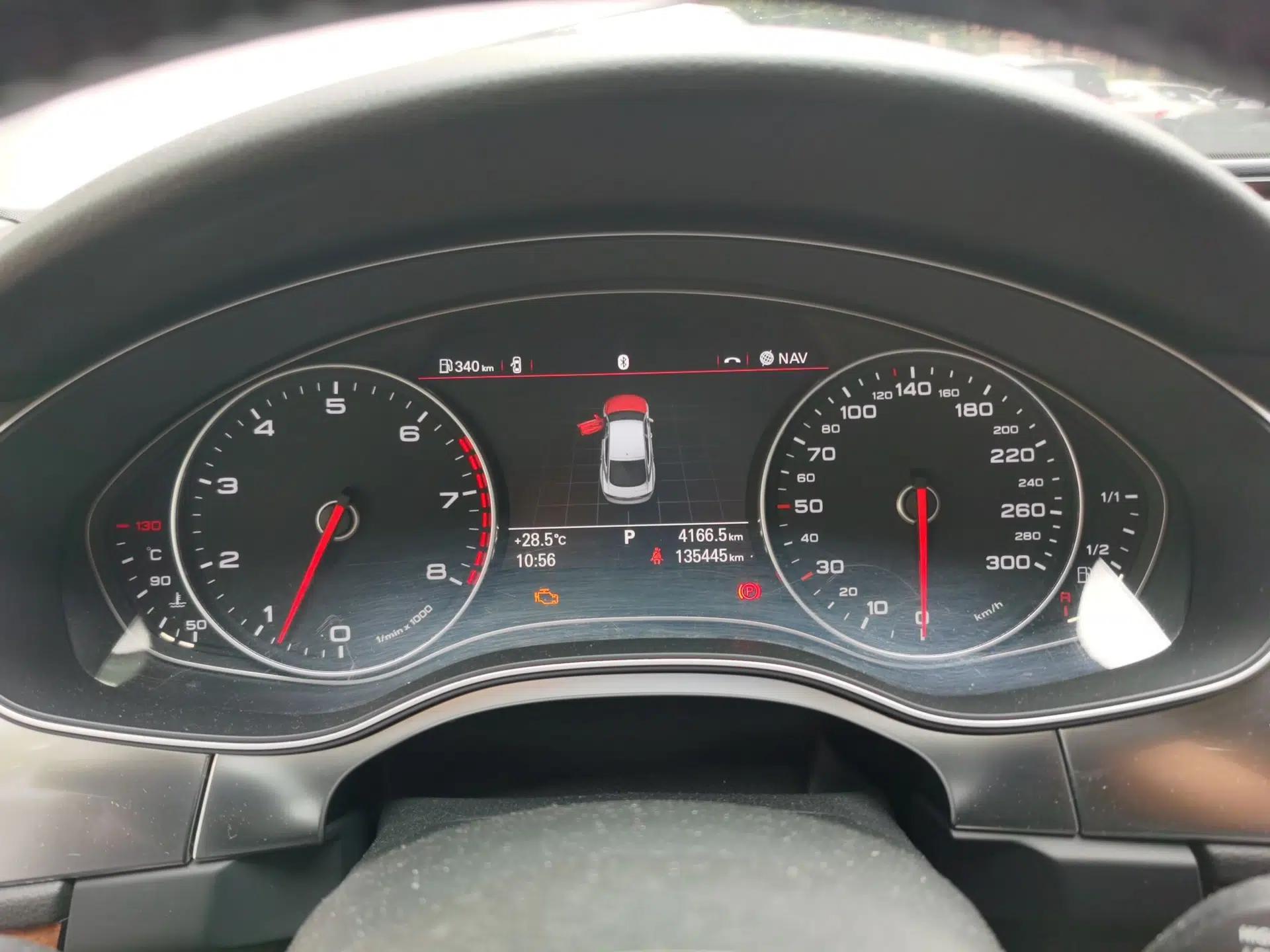 Audi A7 2012 3.0TFSI quattro Comfort Edition — миниатюра 12