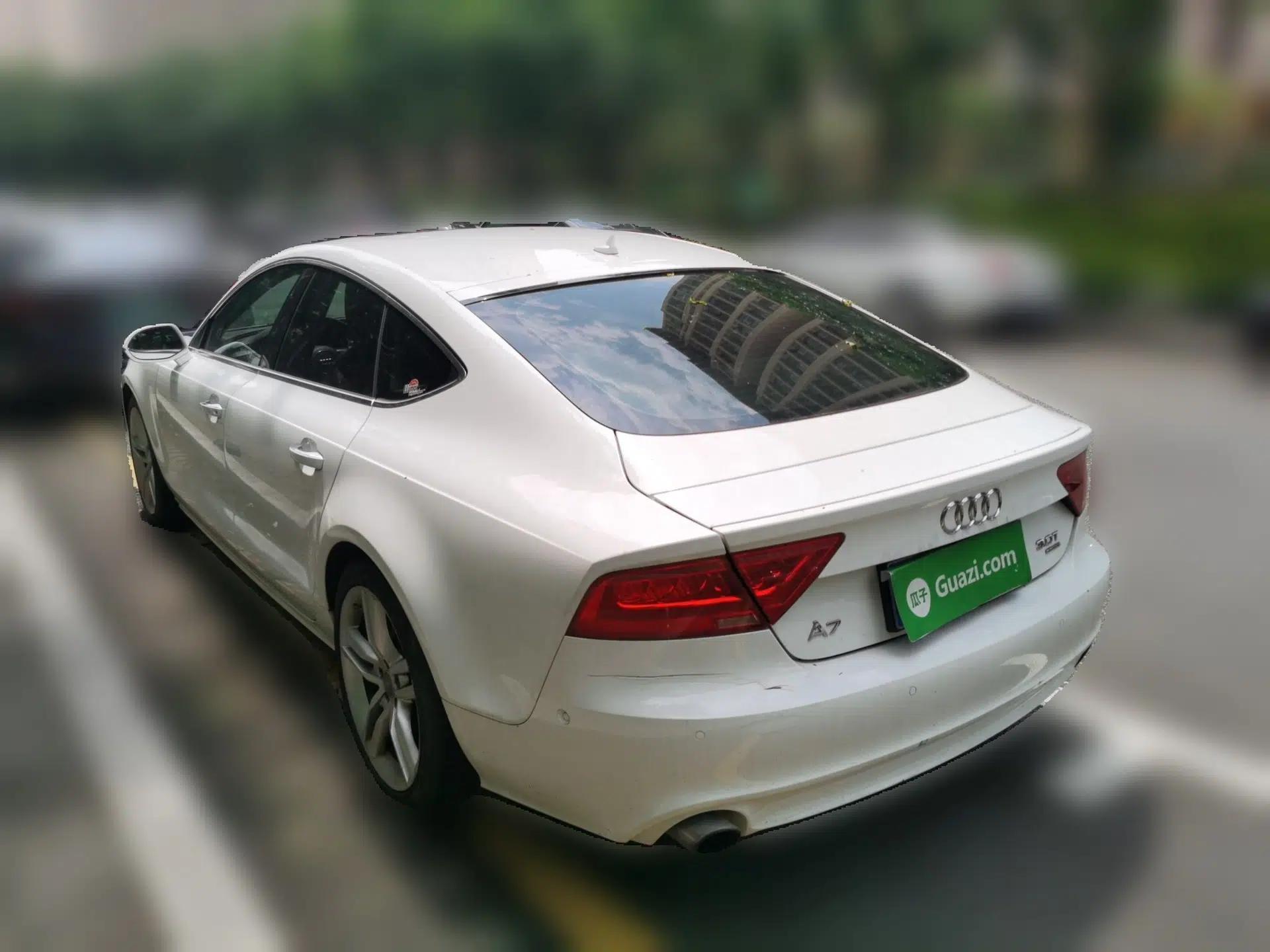 Audi A7 2012 3.0TFSI quattro Comfort Edition — миниатюра 4