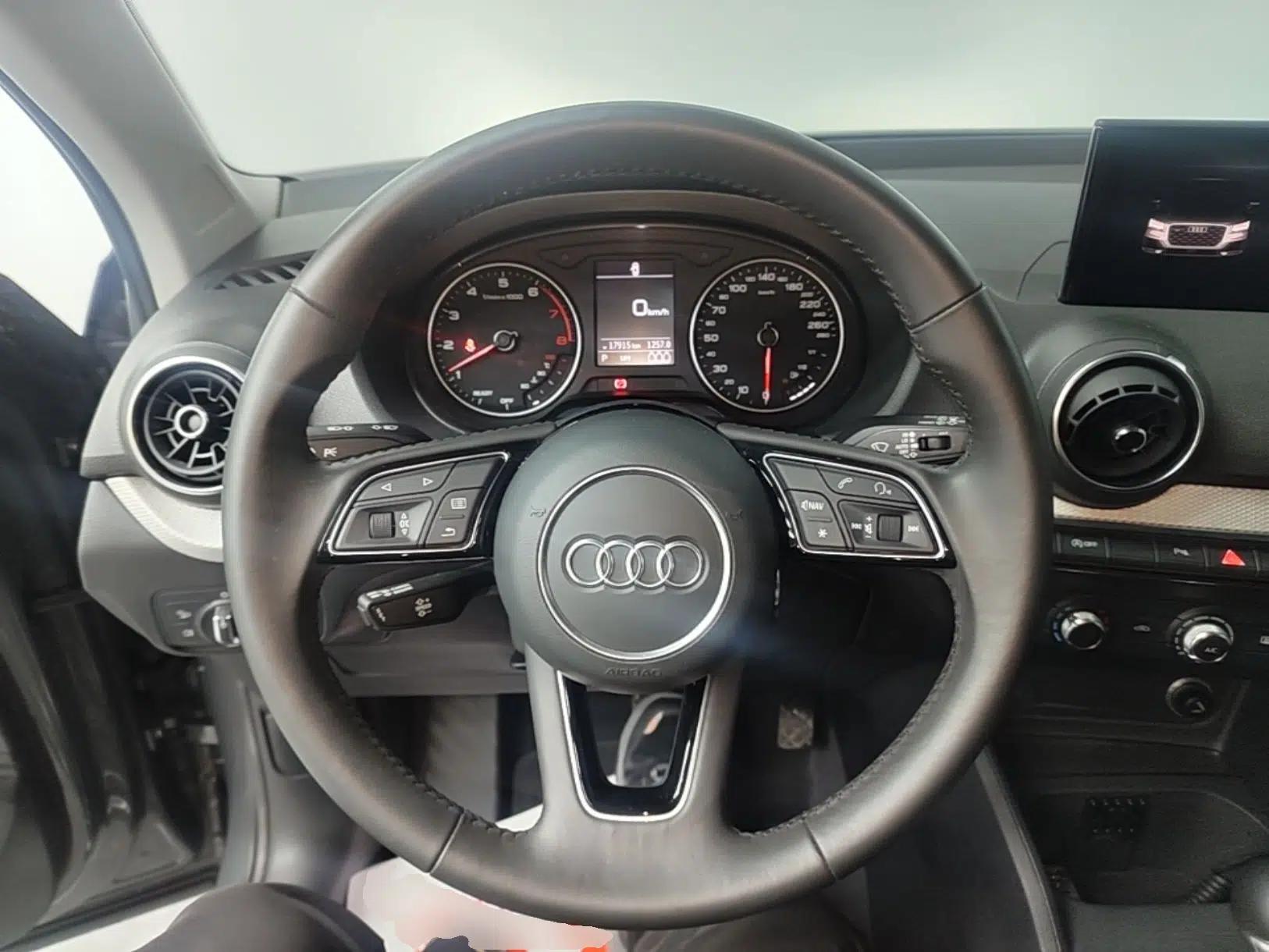Audi Q2L 2020 35 TFSI Ambition Dynamic Edition — миниатюра 13