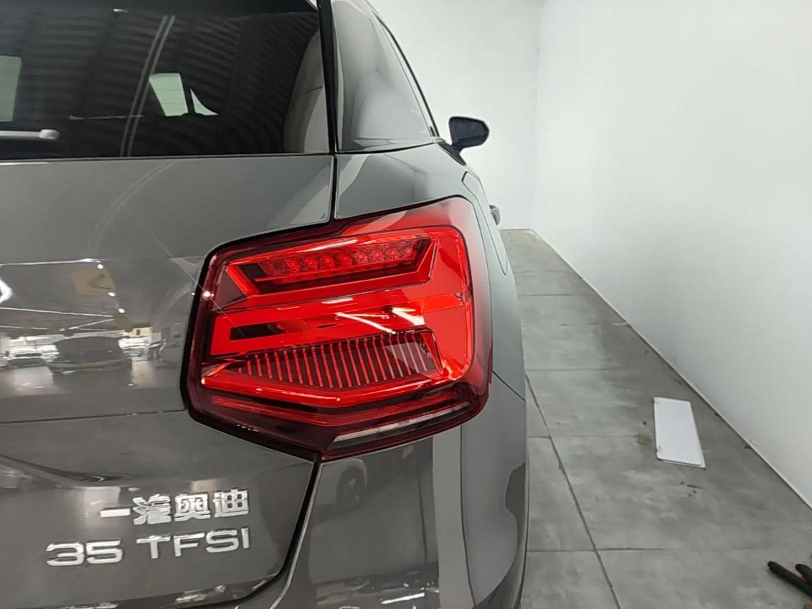 Audi Q2L 2020 35 TFSI Ambition Dynamic Edition — миниатюра 8