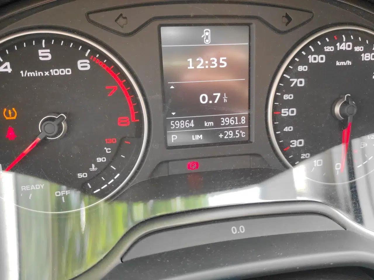 Audi Q2L 2020 35 TFSI Ambition Dynamic Edition — миниатюра 13