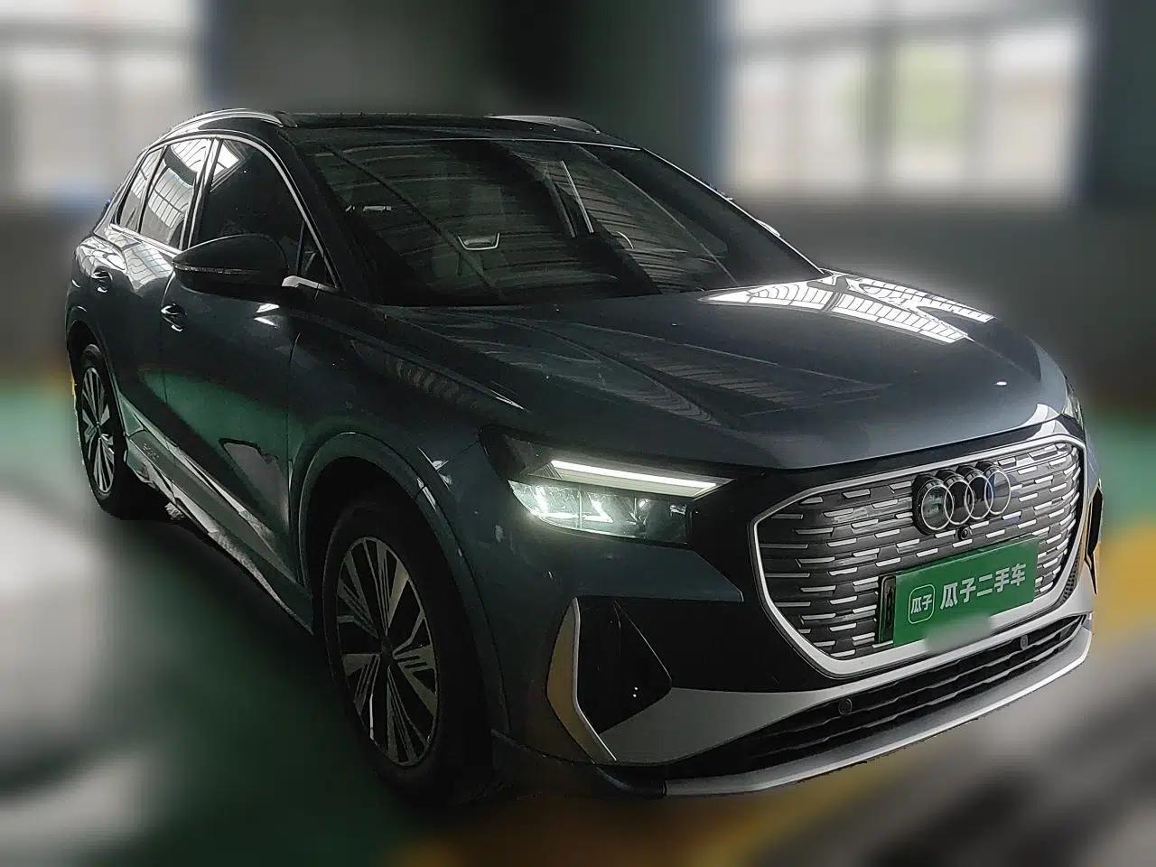 Audi Q4 e-tron 2023 40 e-tron Adventure Edition — миниатюра 3