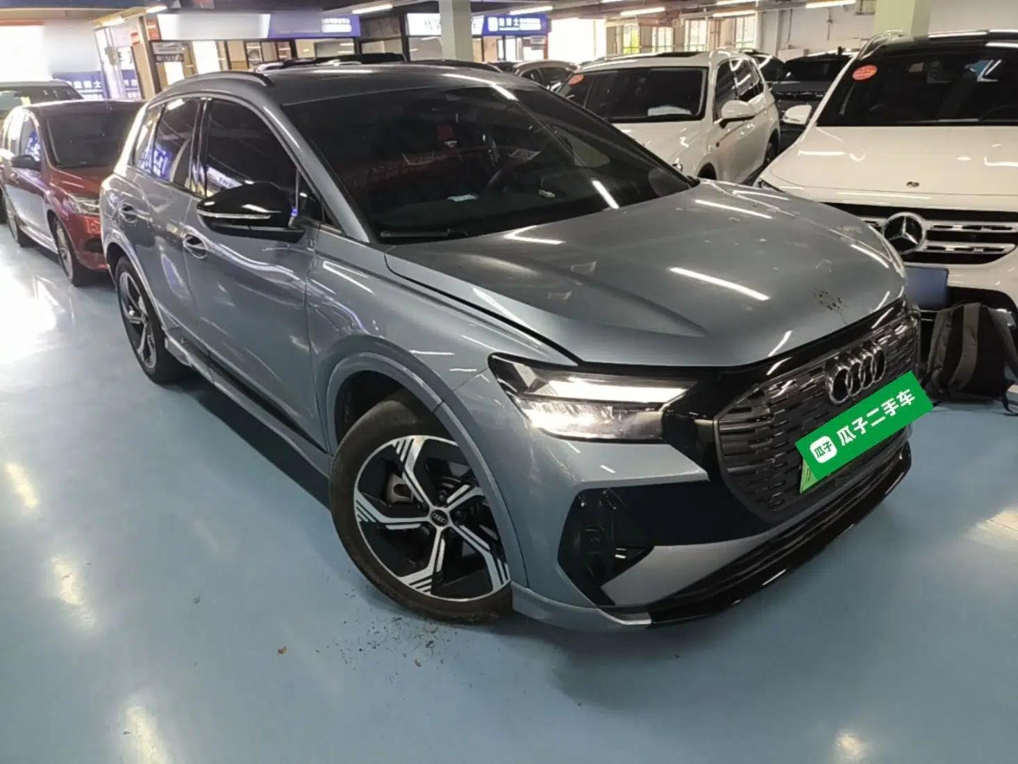 Audi Q4 e-tron 2023 40 e-tron Creation Edition Midnight — миниатюра 6