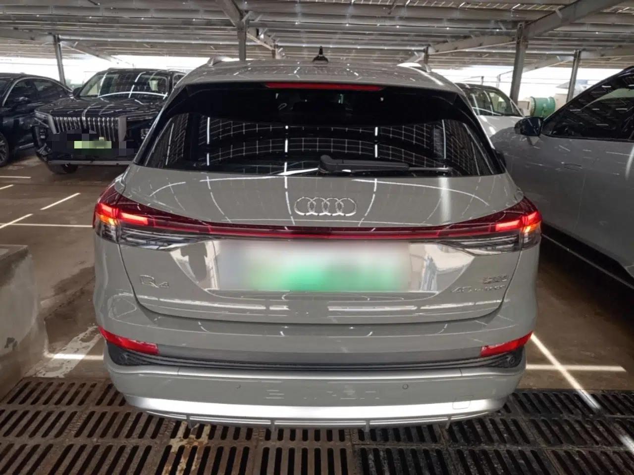 Audi Q4 e-tron 2023 40 e-tron Adventure Edition — миниатюра 5