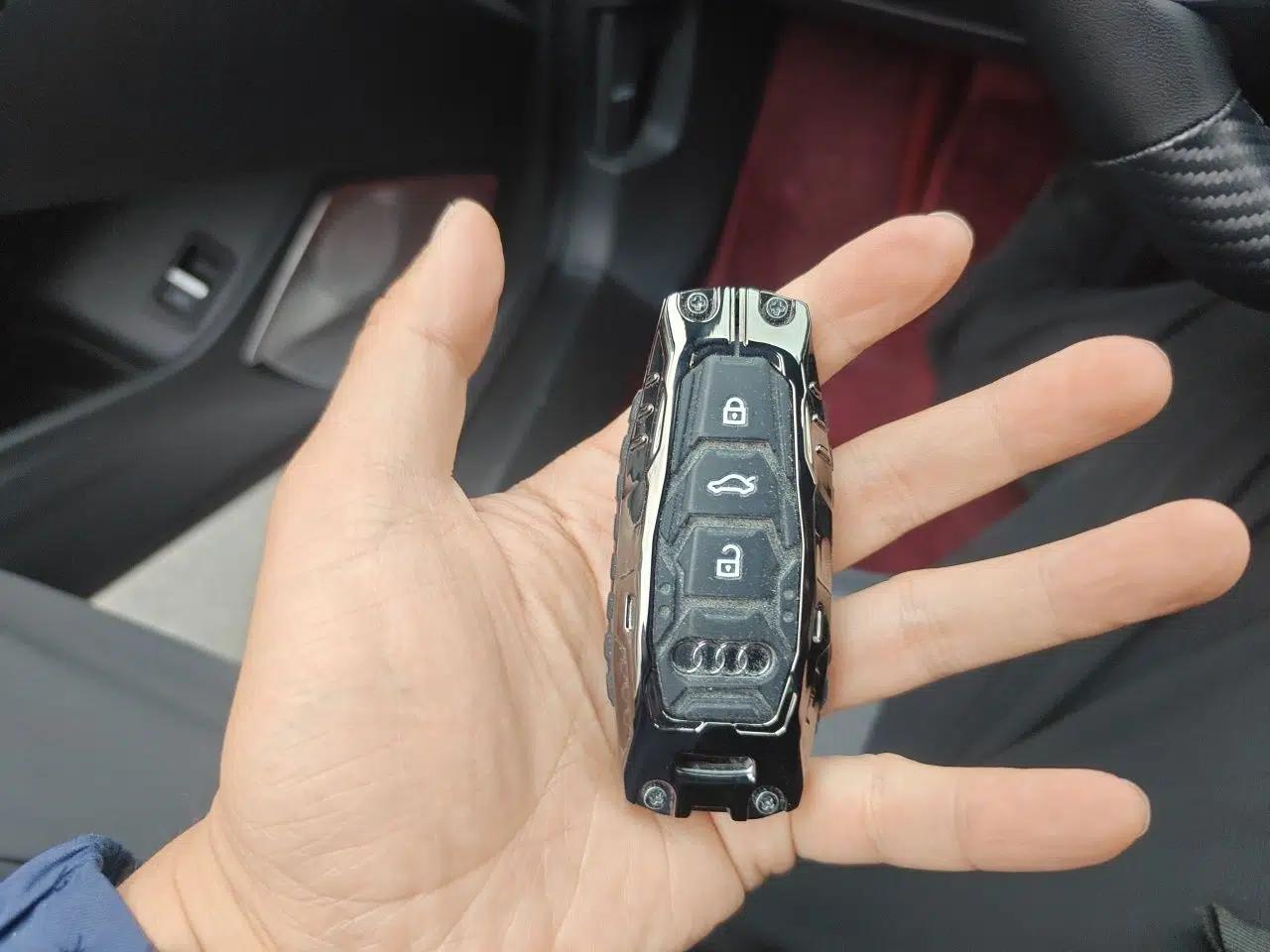 Audi Q4 e-tron 2024 40 e-tron Boundary Edition — миниатюра 9