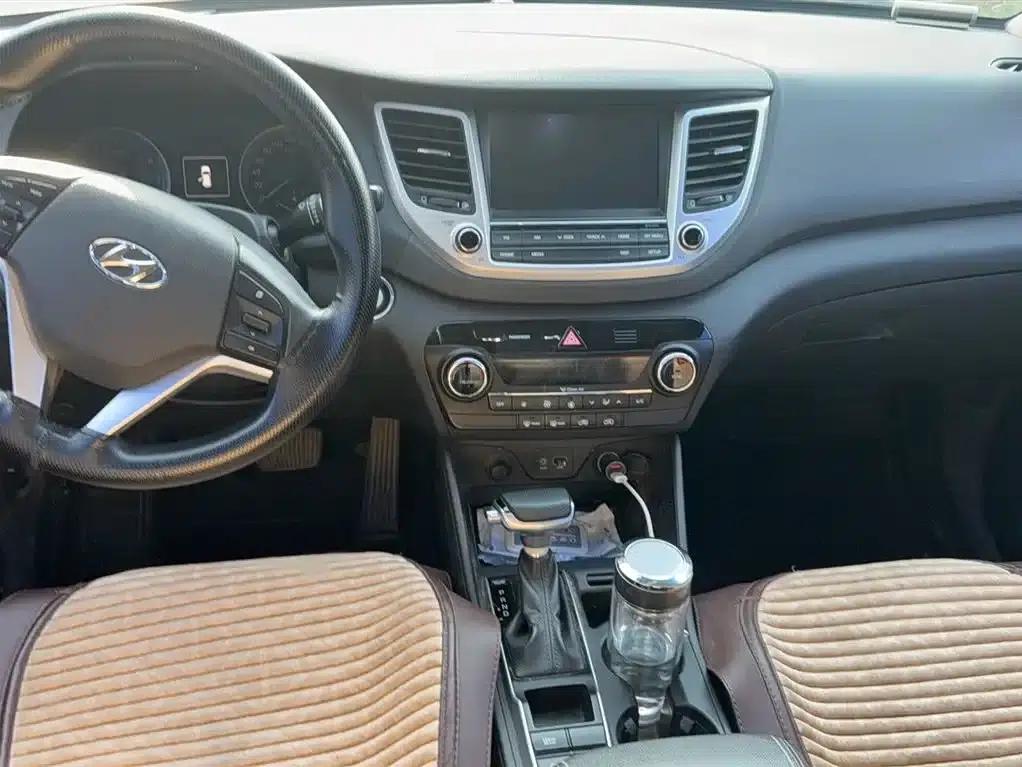 Tucson 2015 1.6T Dual-Clutch Two-Wheel Drive Intelligent Model — миниатюра 9
