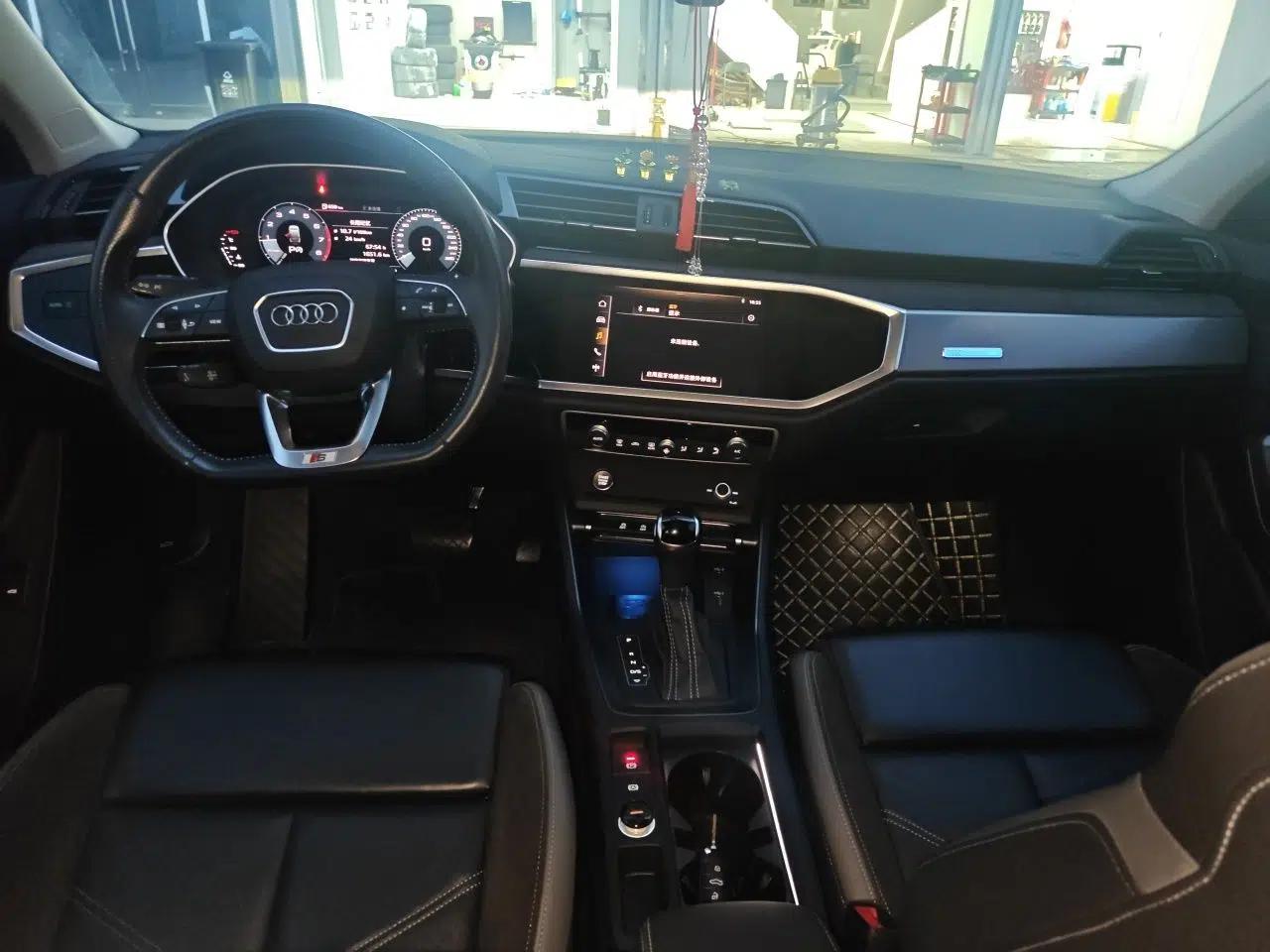 Audi Q3 Sportback 2020 40 TFSI Fashion Model — миниатюра 10
