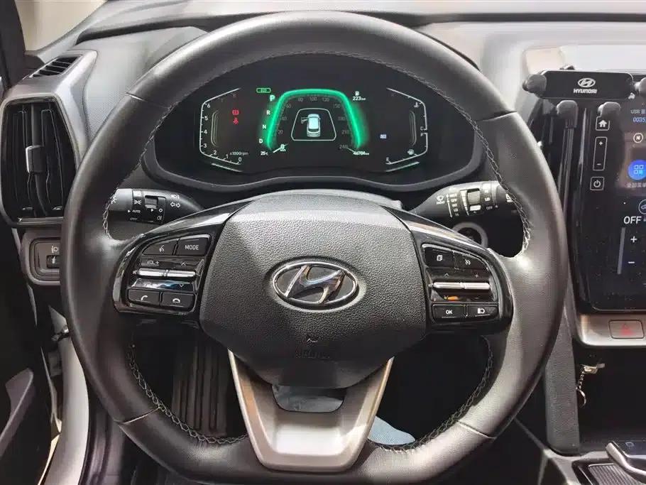 Beijing Hyundai ix35 2021 2.0L Automatic 2WD GLS Leading Edition — миниатюра 15