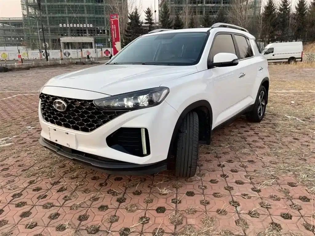 Beijing Hyundai ix35 2021 240TGDi DCT 2WD GLS Leading Edition — миниатюра 1