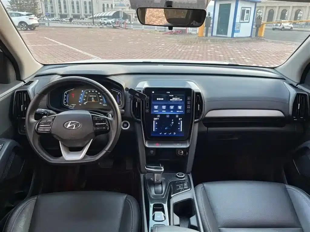 Beijing Hyundai ix35 2021 240TGDi DCT 2WD GLS Leading Edition — миниатюра 8
