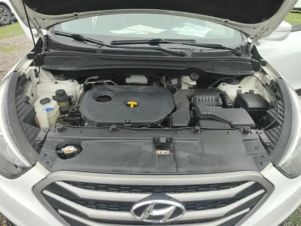 Beijing Hyundai ix35 2013 2.0L Automatic 2WD Smart GLS (National IV Emission Standard) — миниатюра 20