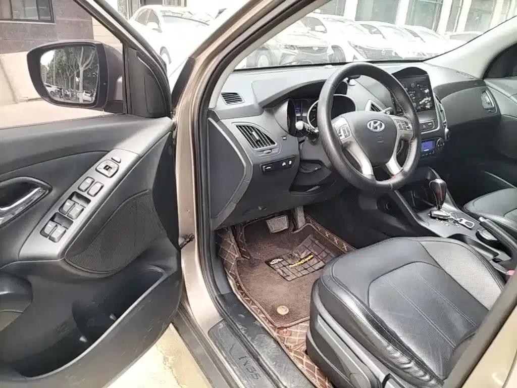 Beijing Hyundai ix35 2013 2.0L Automatic 2WD Smart GLS (National IV Emission Standard) — миниатюра 16