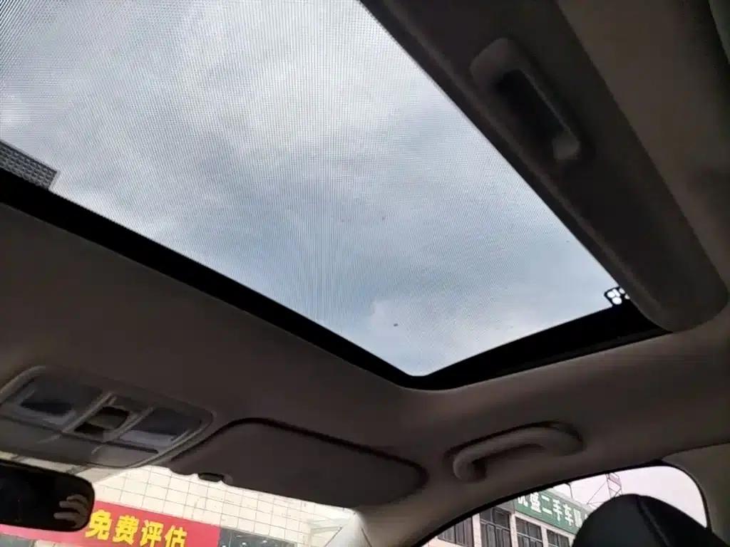 Beijing Hyundai ix35 2013 2.0L Automatic 2WD Smart GLS (National IV Emission Standard) — миниатюра 18