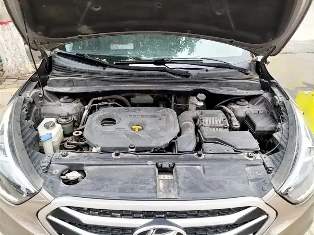 Beijing Hyundai ix35 2013 2.0L Automatic 2WD Smart GLS (National IV Emission Standard) — миниатюра 20