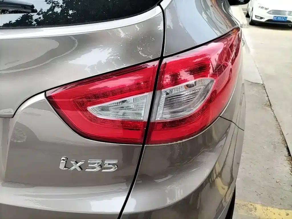 Beijing Hyundai ix35 2013 2.0L Automatic 2WD Smart GLS (National IV Emission Standard) — миниатюра 8