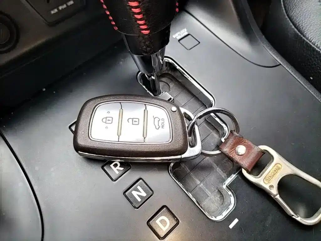 Beijing Hyundai ix35 2013 2.0L Automatic 2WD Smart GLS (National IV Emission Standard) — миниатюра 9