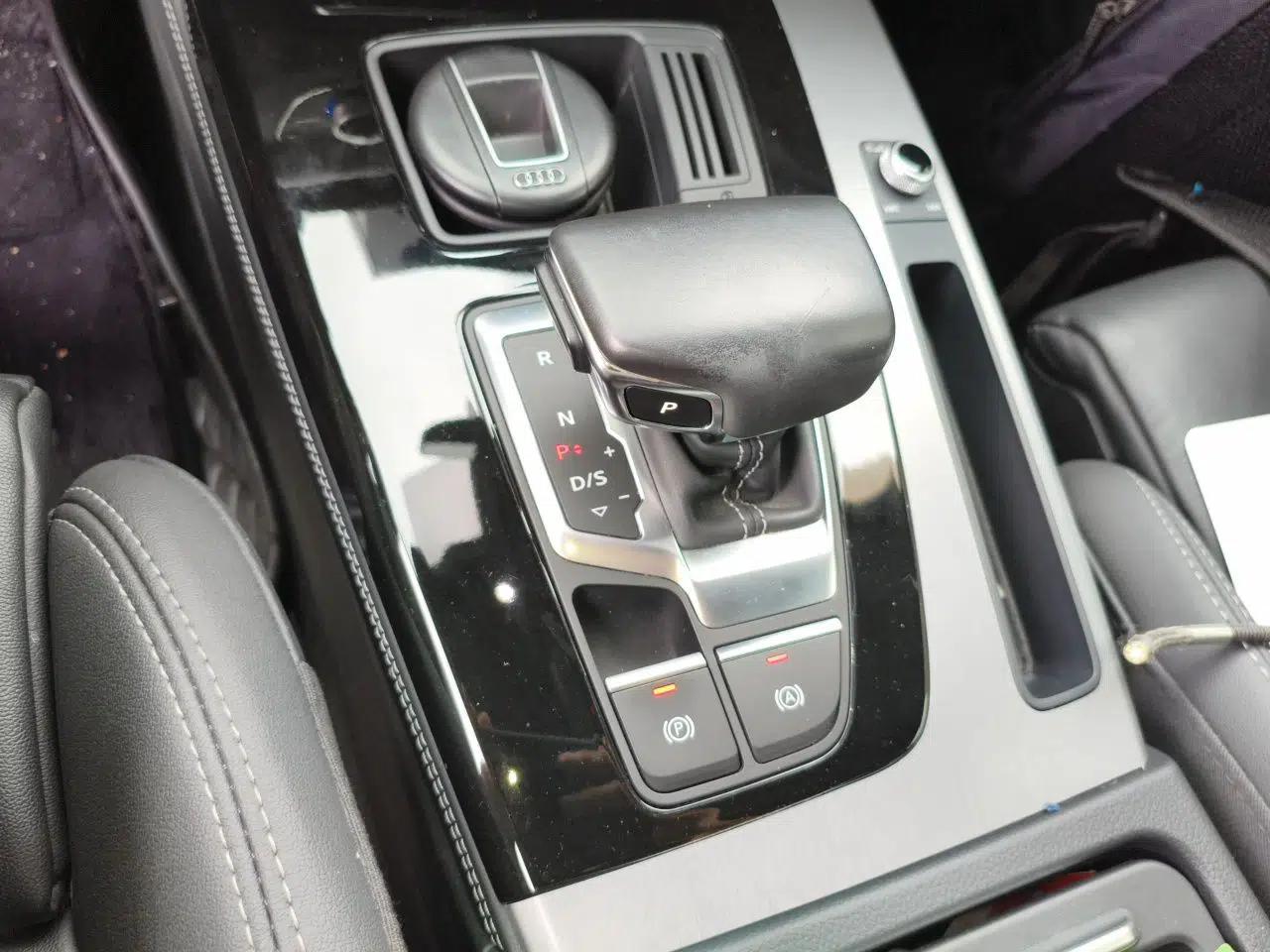 Audi Q5L Sportback 2021 40 TFSI Fashion Model — миниатюра 15