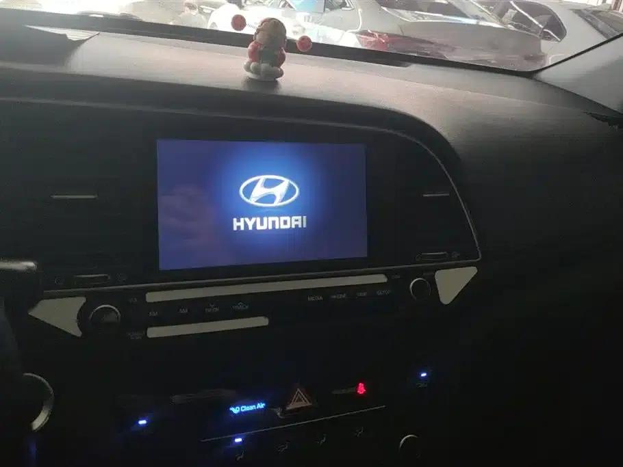Hyundai Elantra 2019 1.4T Dual-Clutch Dynamic & Vitality Edition — миниатюра 13