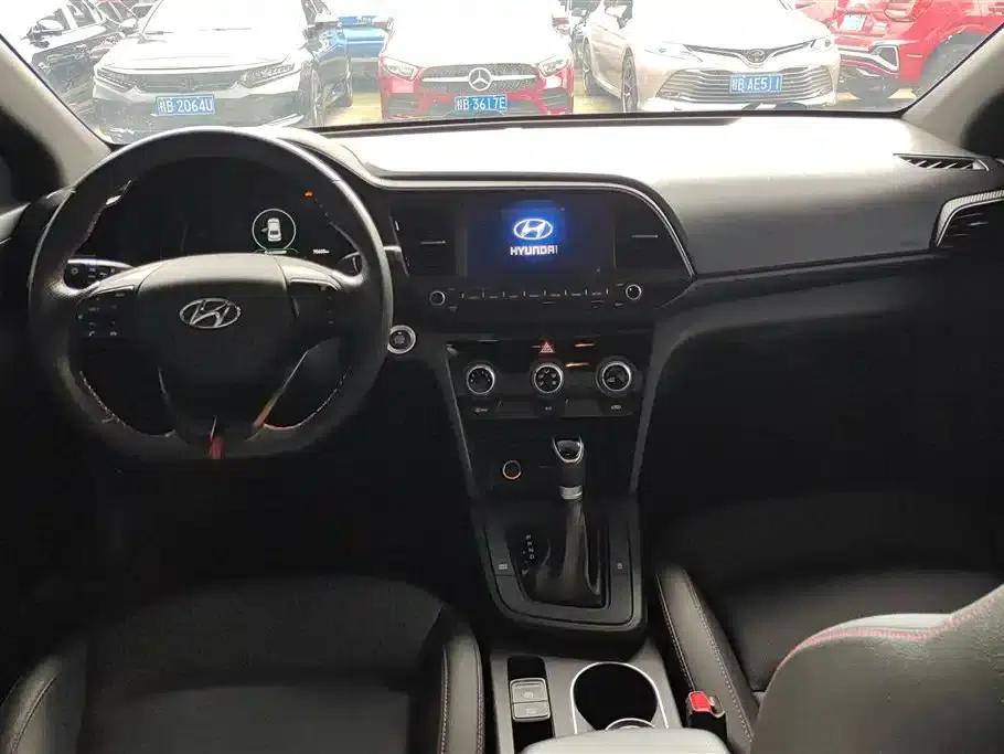 Hyundai Elantra 2019 1.4T Dual-Clutch Dynamic & Vitality Edition — миниатюра 12