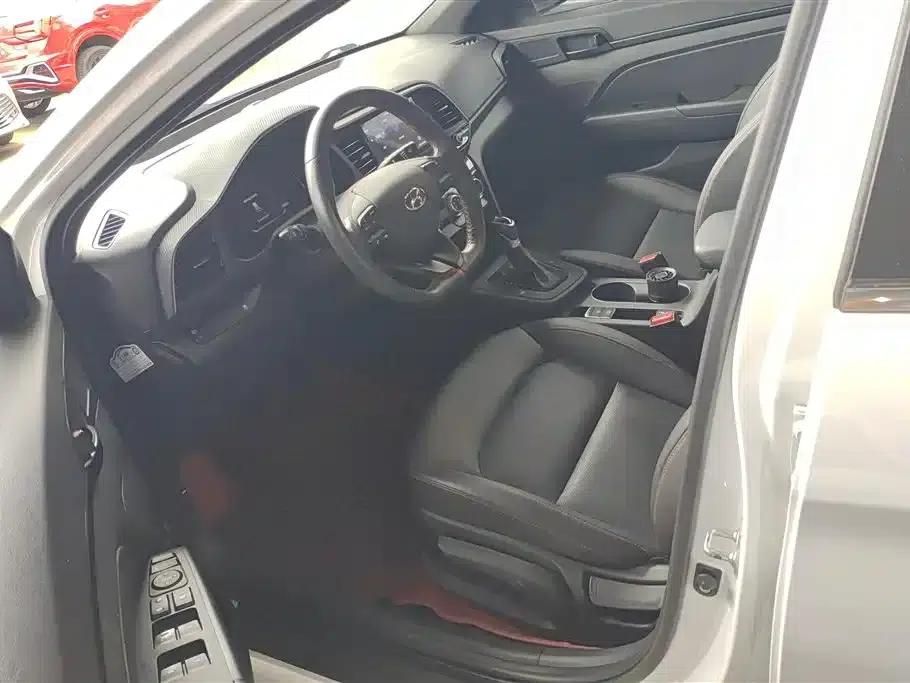 Hyundai Elantra 2019 1.4T Dual-Clutch Dynamic & Vitality Edition — миниатюра 9