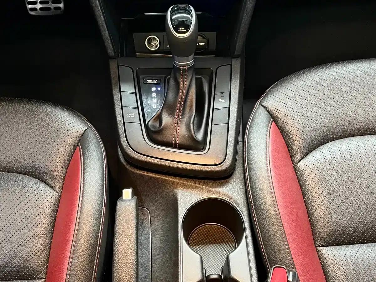 Hyundai Elantra 2016 1.4T Dual-Clutch Dynamic Flagship Edition — миниатюра 14