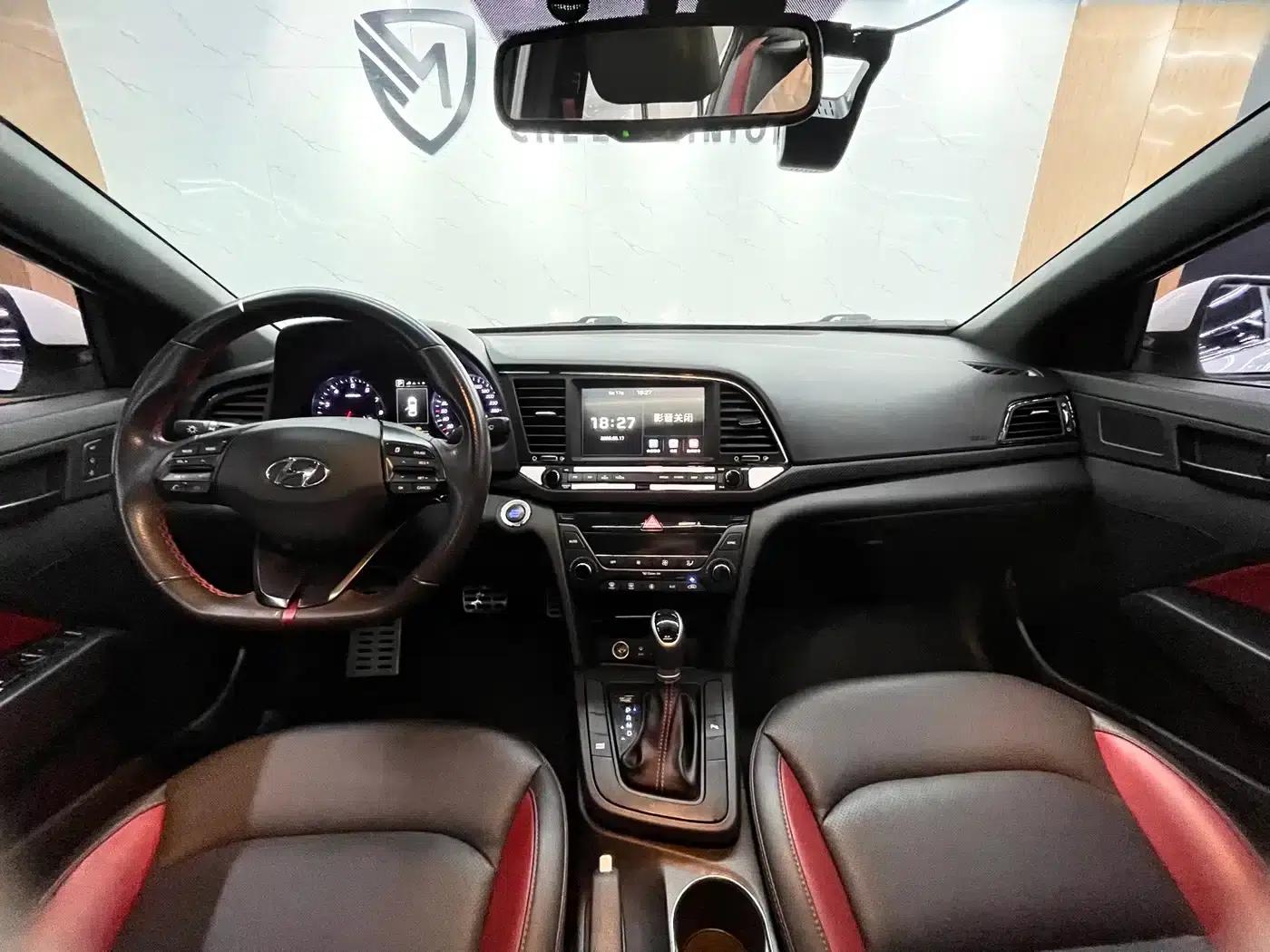 Hyundai Elantra 2016 1.4T Dual-Clutch Dynamic Flagship Edition — миниатюра 16