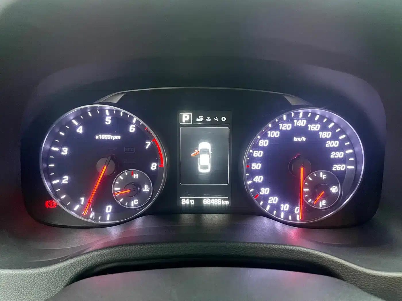 Hyundai Elantra 2016 1.4T Dual-Clutch Dynamic Flagship Edition — миниатюра 9